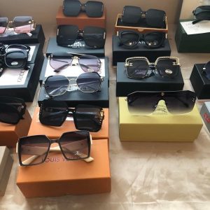 Sunglasses pallet